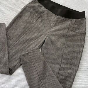 Banana Republic Gray Herringbone Leggings with Black elastic waistband size M